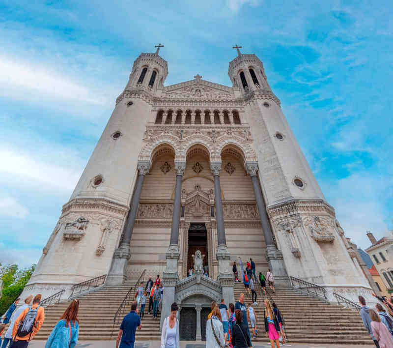 Francia - Lyon 075 - basílica Notre-Dame de Fourvière.jpg